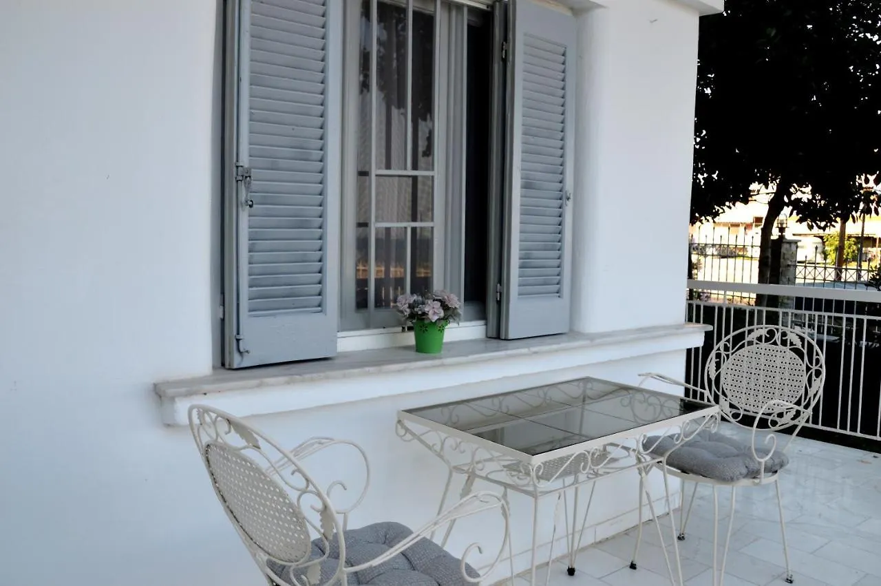 Antony Apartments Nea Plagia