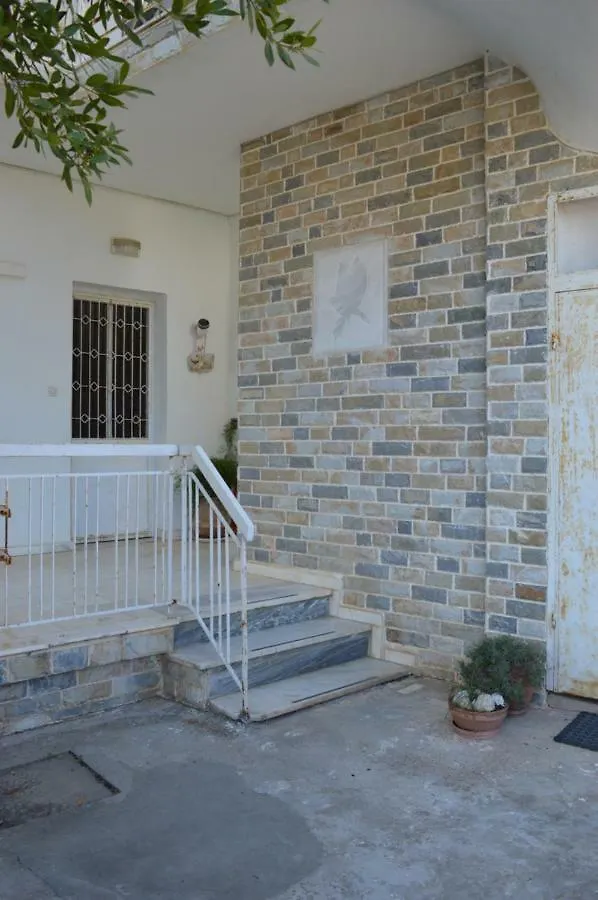 Antony Apartments Nea Plagia